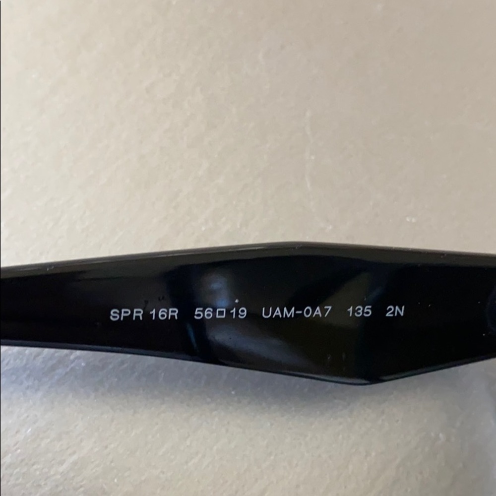 Prada sunglasses - Picture 5 of 9